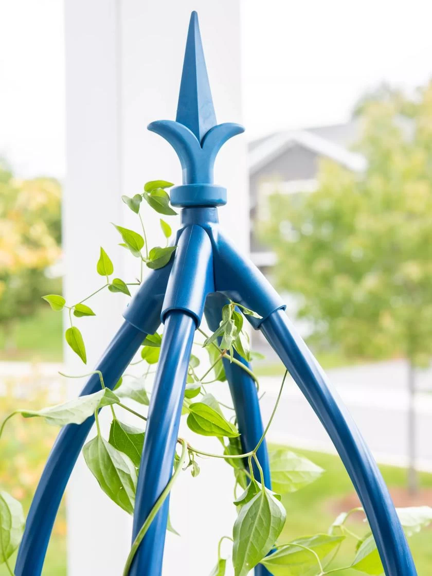 Fleur De Lis Obelisk, 67" 2 Fleur De Lis Obelisk, 67" - Image 2